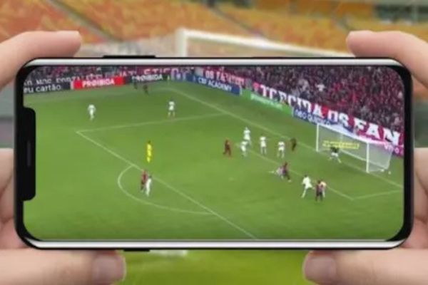 Watch-Football-Online-on-Mobile-Top-Apps-for-Android-and-iOS